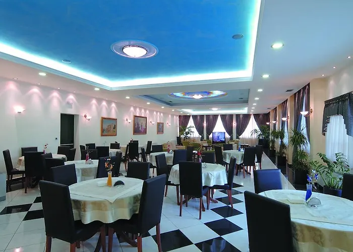 Hotel Platon